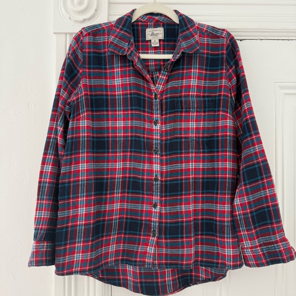 🦊 Bass Red and Blue Plaid Flannel Casual Shirt - Picture 2 of 7